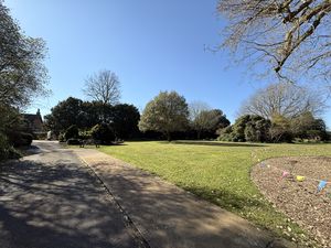 Photo 1- click for photo gallery